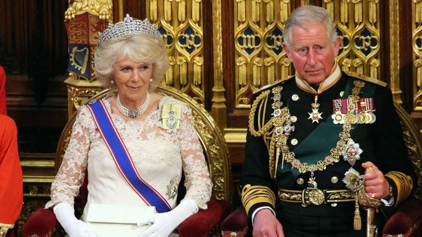 Queen Elizabeth II to abdicate the throne at her 95 and make Prince Charles King