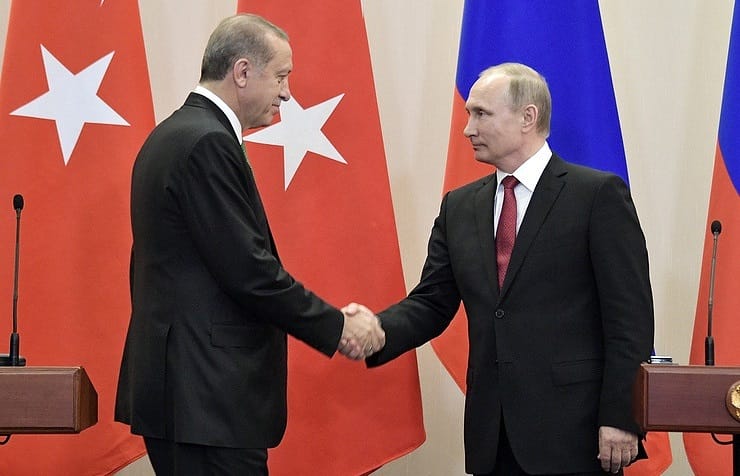 Vladimir Putin in Turkey for talks on weapons and Syria