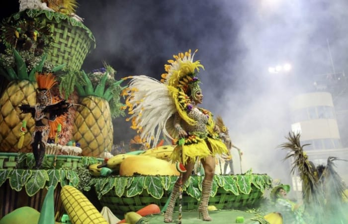 Brazilians turn to carnival as an escape from crime and corruption