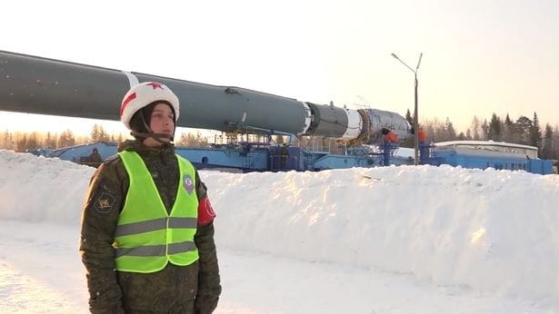 Vladimir Putin shows off his fearsome new Sarmat hypersonic missile