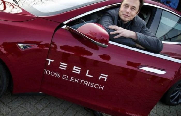 Elon Musk plans to open Tesla R&D plant in Greece