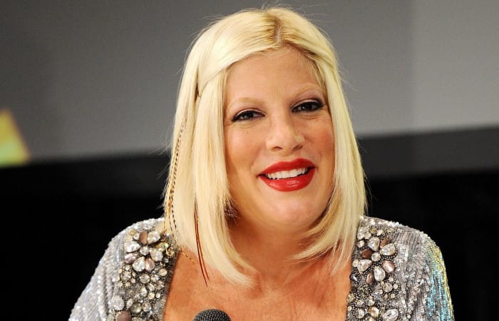 Tori Spelling and Jennie Garth developing a CBS show based on 90210