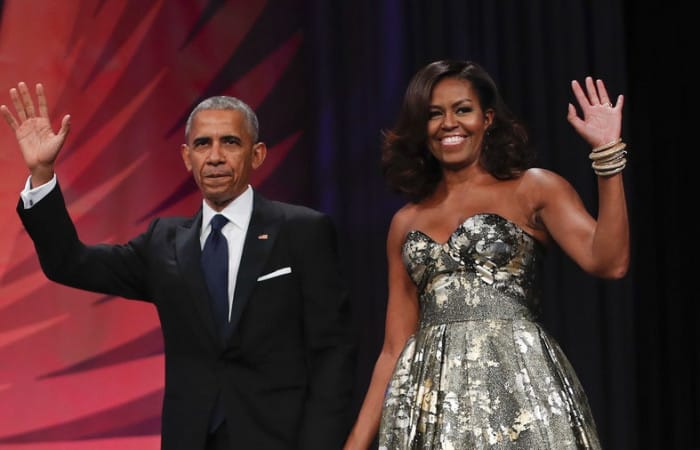 Barack, Michelle Obama in talks to provide TV shows for Netflix