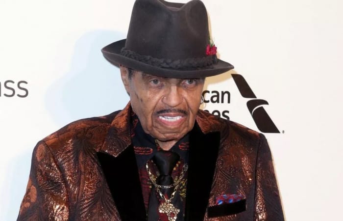Michael Jackson’s dad Joe is dying and family are banned from seeing him