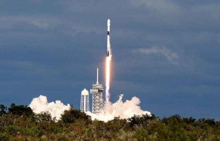 SpaceX successfully launched Falcon 9 rocket sending 64 satellites into orbit at once
