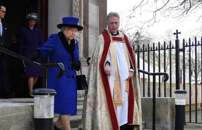 Queen Elizabeth II attends celebration service