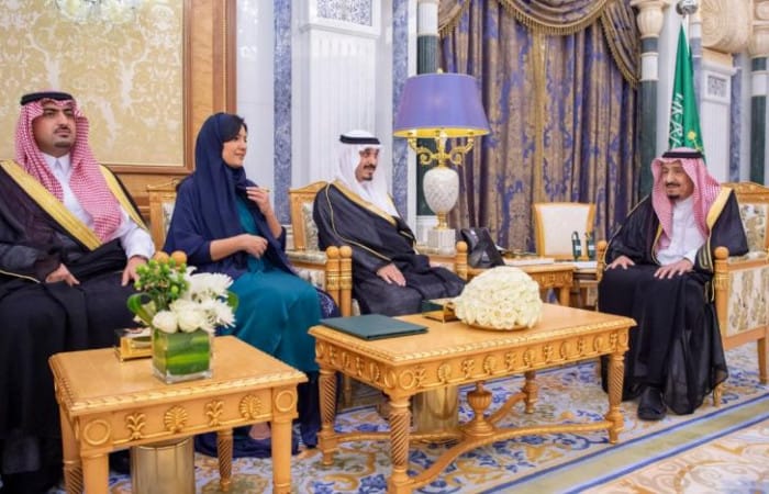 New Saudi ambassadors sworn in before King Salman