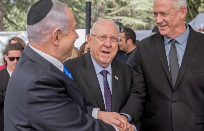 Israeli election rivals Netanyahu, Gantz meet amid political impasse