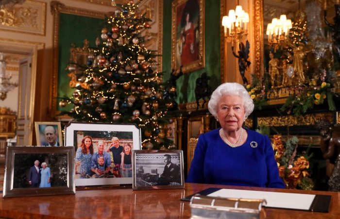 Queen admits ‘bumpy’ year in Christmas message