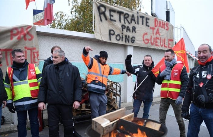 France’s transport system almost paralyzed over a nationwide strike
