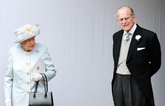 Queen Elizabeth II attends Christmas service