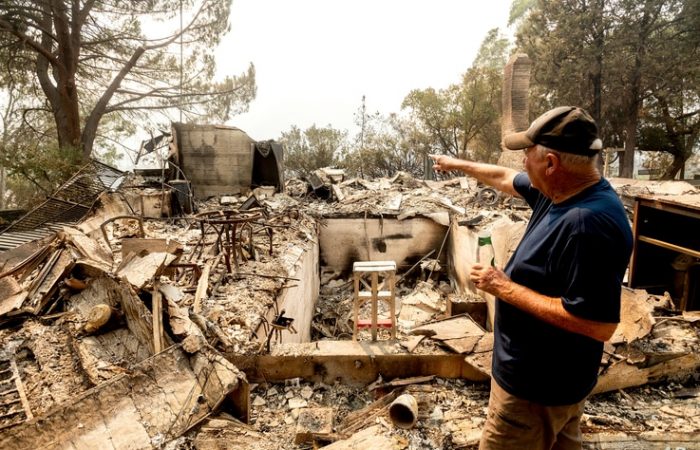 California struggles to contain deadly wildfires