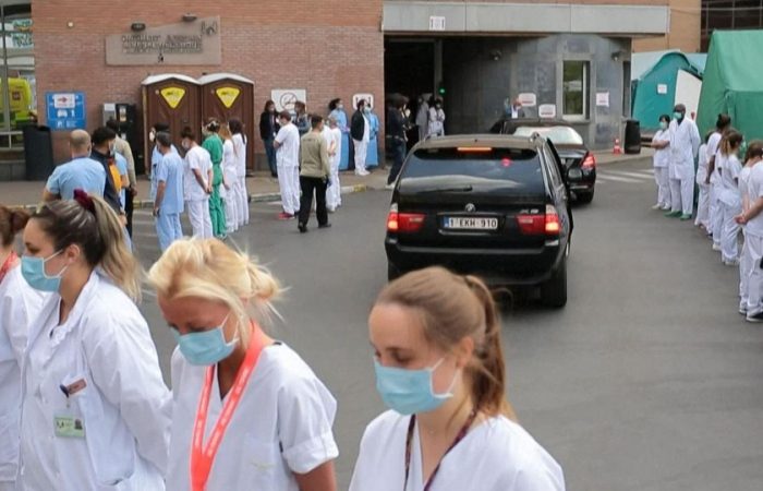 EU to fund cross-border transfers of COVID-19 patients