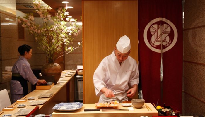 Restaurants in Japan explore dining in silence to curb virus spread