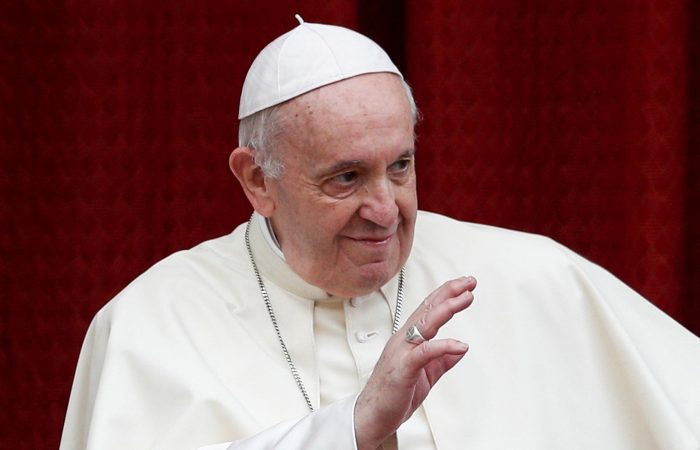 Pope says women can read at Mass, but still can’t be priests