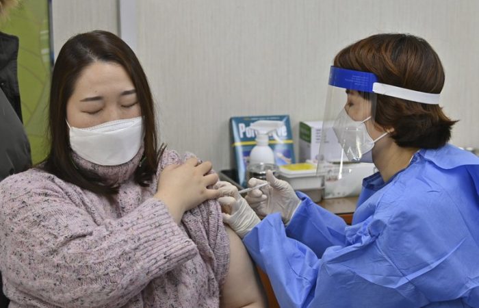 South Korea considers vaccine export curbs amid fears of 4th covid wave