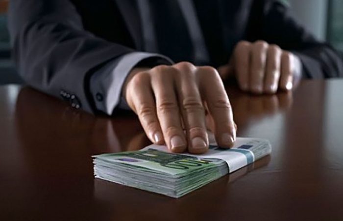 Asian investor jailed, fined for offering bribe to official in Dubai