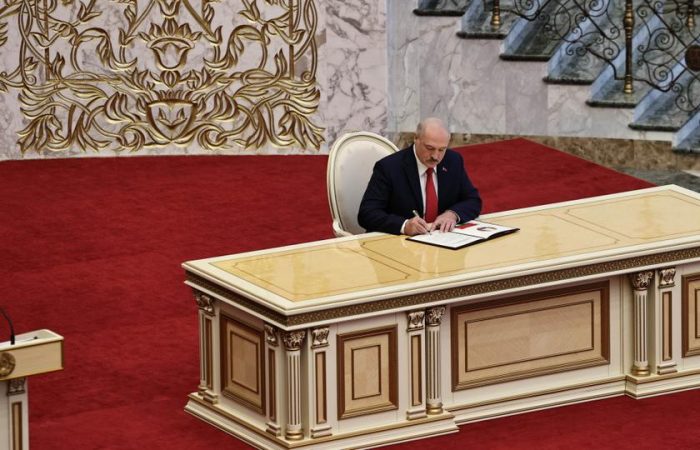 Belarus President calls situation on southern border increasingly complicated
