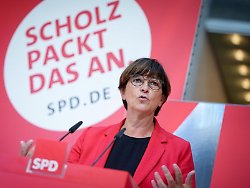 The head of the SPD Esken called for the expulsion of Schroeder from the party for working in Russian companies