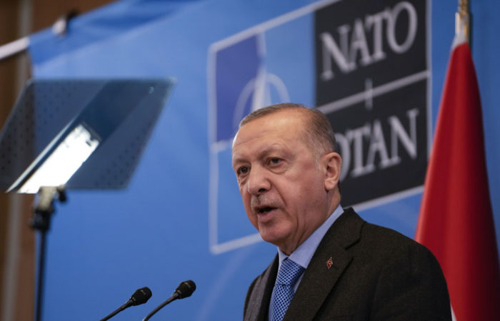 Turkey does not consider the initiative of Finland and Sweden to join NATO positive.