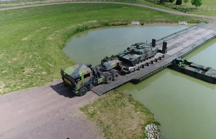Poland buys PFM pontoon-bridge parks for mass tank crossing