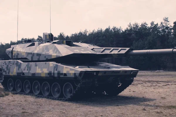 The German concern Rheinmetall introduced a replacement for the Leopard 2 tank