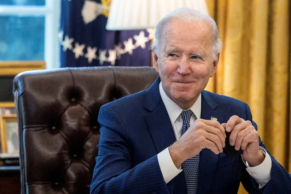 Biden read instructions from a teleprompter during a speech on women’s rights to abortion