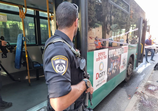 Suspect on a bus in Jerusalem