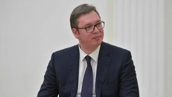 Vucic turned off the refrigerator and lights in the residence to save money