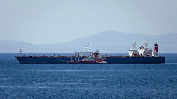 Oil confiscated by US returned to Iranian tanker in Greece