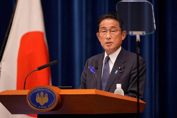 Japan’s Prime Minister Kishida tests positive for COVID-19 while on vacation, he is being treated at his residence