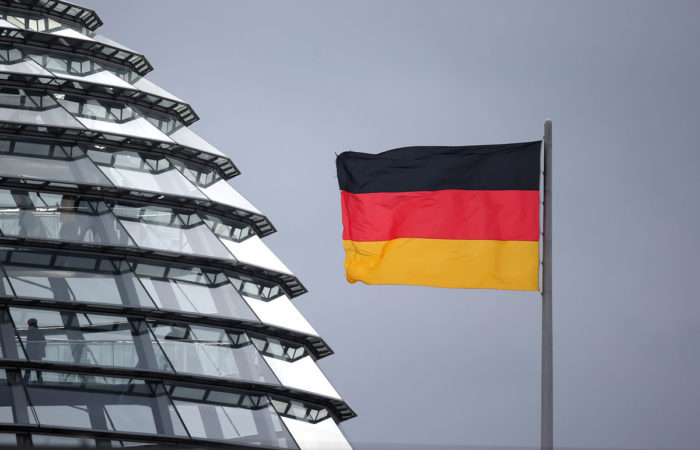 The German government is preparing to allocate up to 200 billion euros to combat rising gas prices.