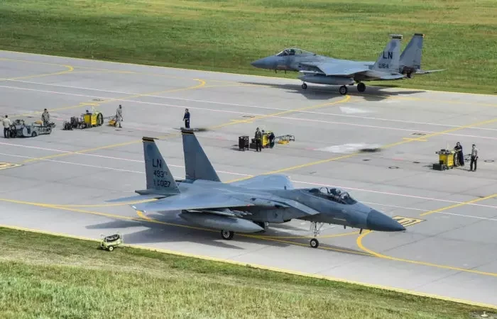 Flightradar spotted NATO aircraft at the Polish Rzeszow airfield near Ukraine.