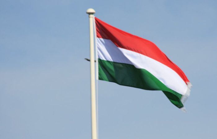 Budapest will protest to Kyiv because of the demolition of the Hungarian symbol in Mukachevo.