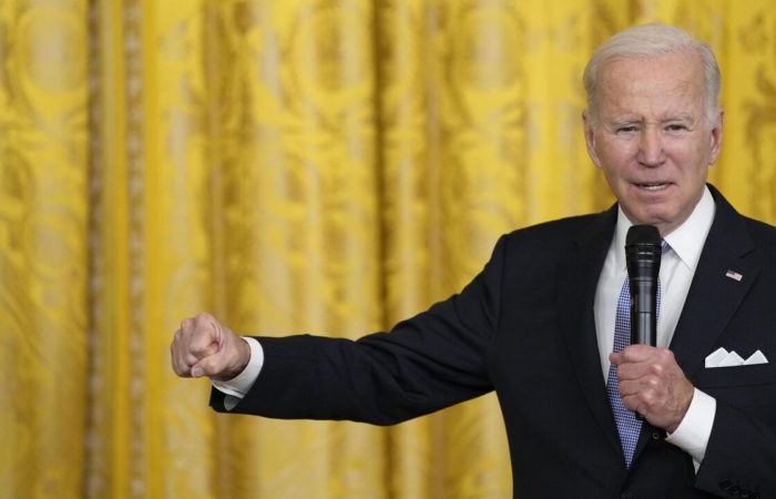 Biden joked about his mistakes and immediately made a mistake.