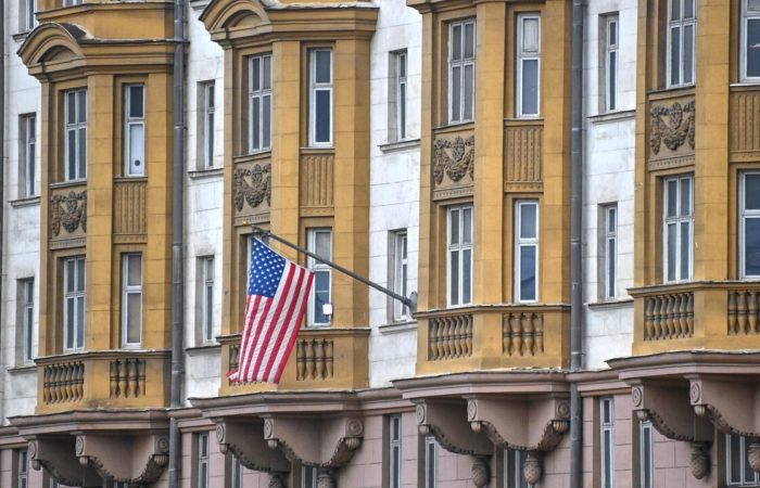 The United States urged Ukraine to refrain from attacking until assistance is received.