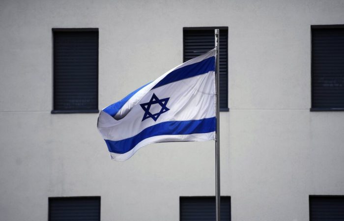 Israel will transfer missile and drone warning technology to Ukraine.