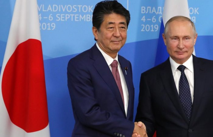 In his memoirs, Abe called Putin a sincere person.