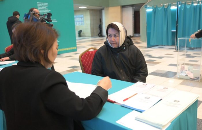 Voting in the elections has ended in most regions of Kazakhstan.