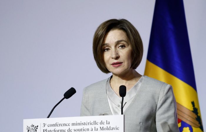 Sandu approved the recognition of the Romanian language as the state language.