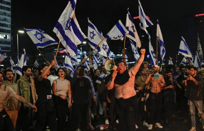 Mossad has denied the NYT publication about encouraging protests in Israel.