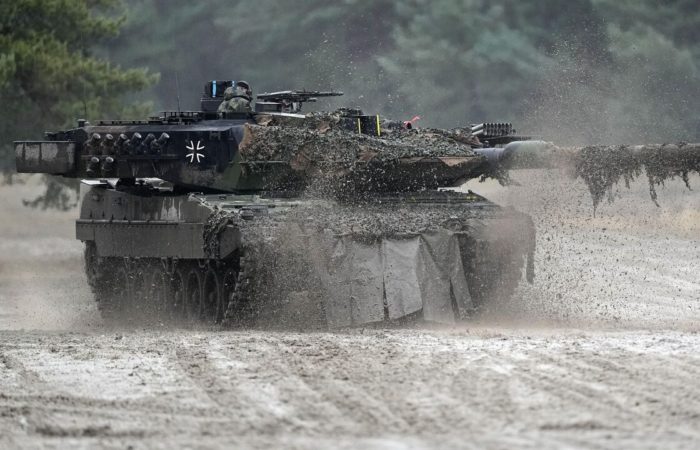 Germany has so far ruled out sending Ukraine additional Leopard tanks.
