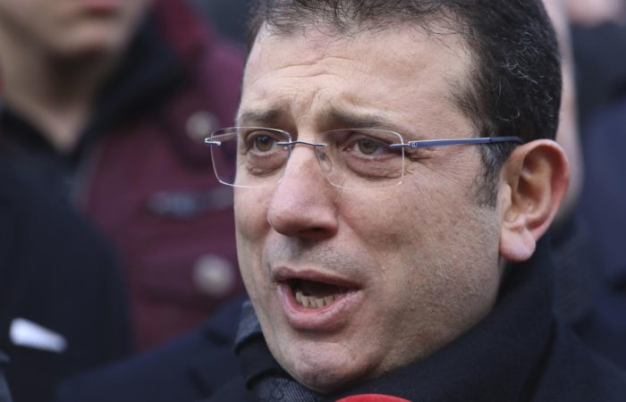 The opposition mayor of Istanbul was pelted with stones at a rally in Erzurum.