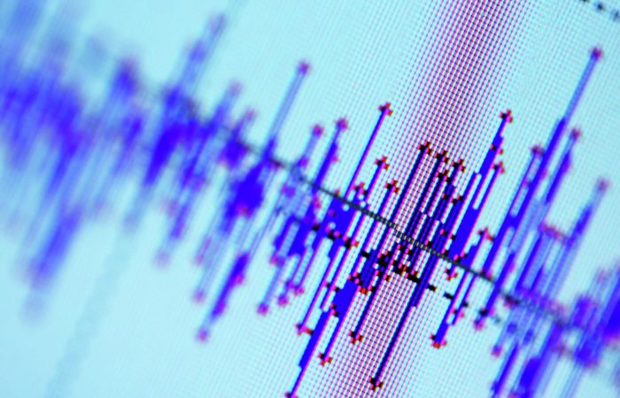 An earthquake with a magnitude of 5.6 occurred off the coast of the Northern Grid in the United States.