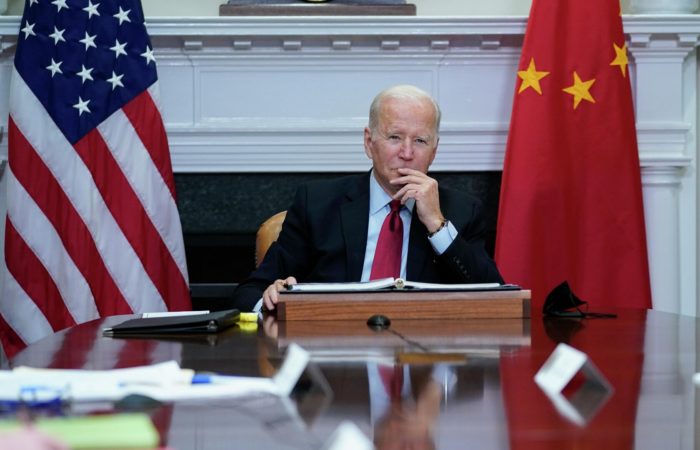 Beijing responded to Biden’s words about China’s “colossal problems”.