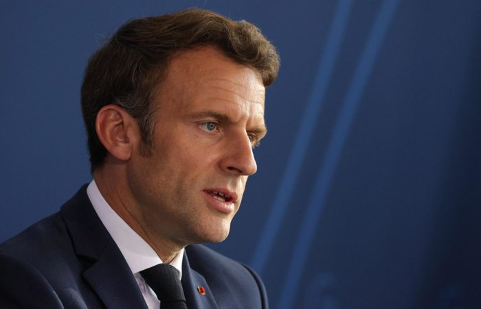 The Russian Foreign Ministry demands an explanation from Macron