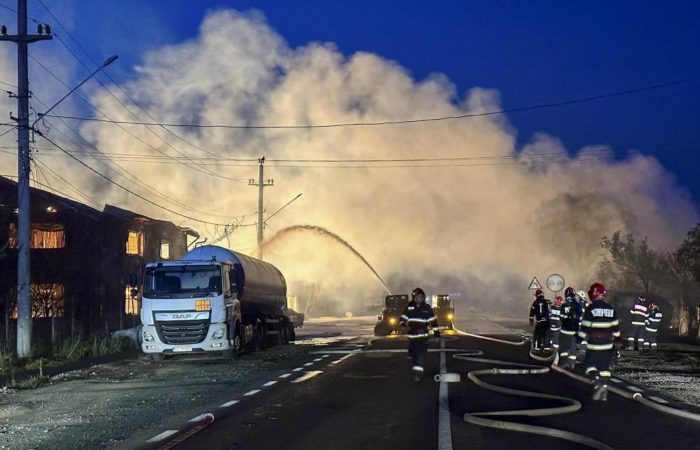 An investigation started after explosions at a gas station in Romania.