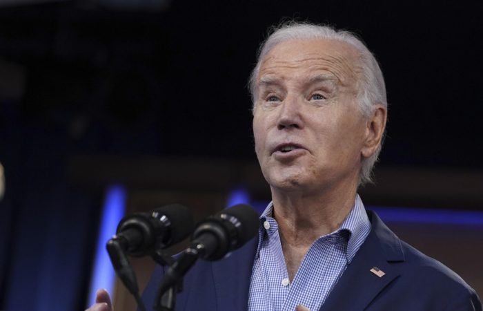 Biden warned of the consequences of a US government shutdown.