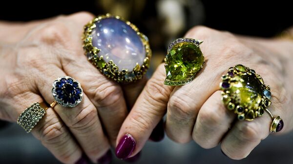 Spanish police seized 60 million euros worth of jewelry exported from Ukraine.