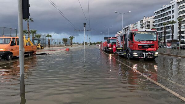 In several regions of Turkey, the sea overflowed its banks.